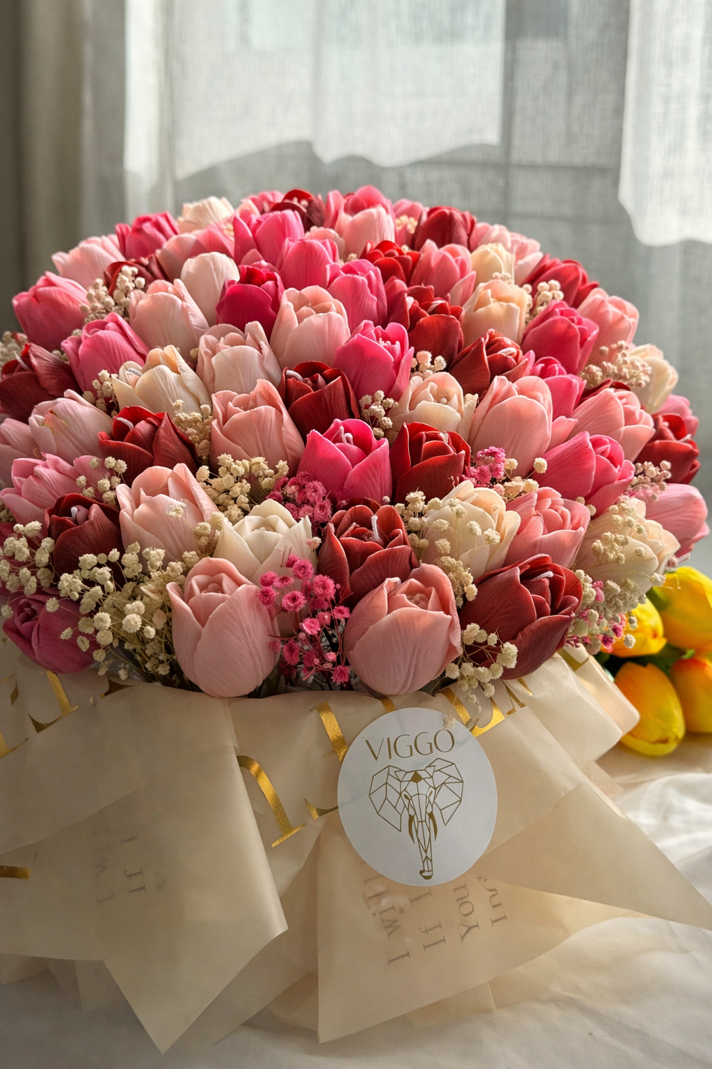 Bouquet de tulipanes de cera de soja, regalo artesanal — VIGGÓ STUDIO (foto 9)
